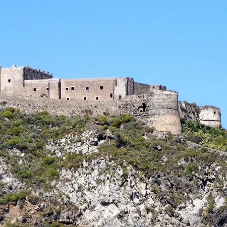Il Vicolo 3*